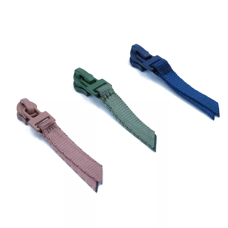 Extractor de correas de nailon