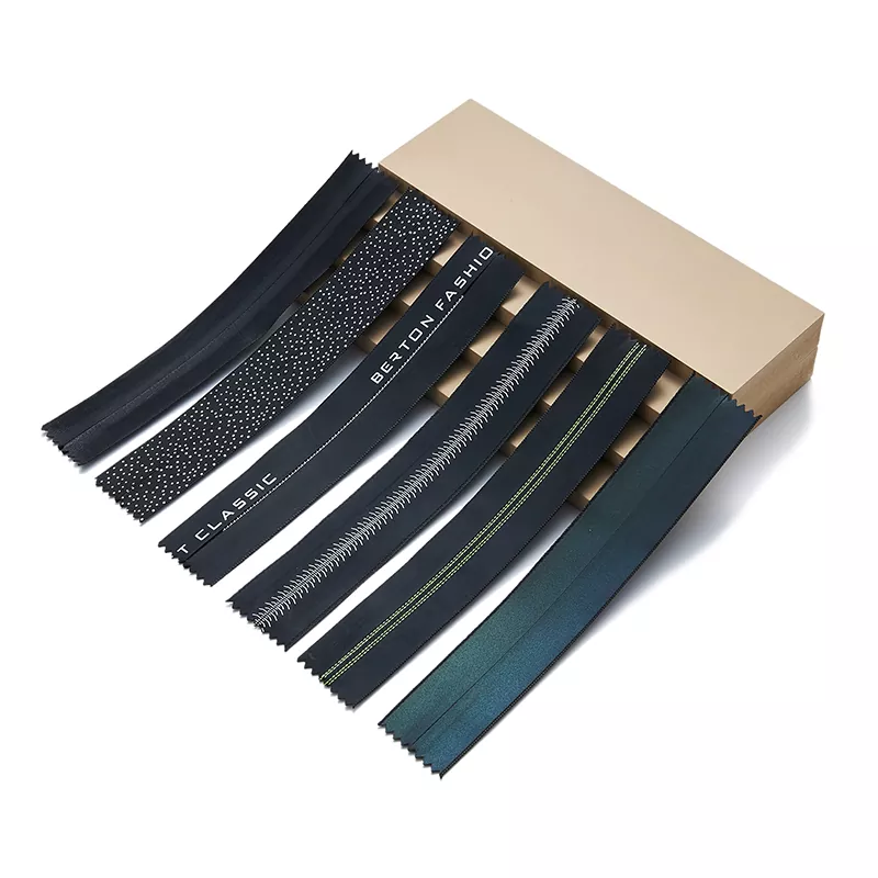 Cremallera de plástico impermeable.